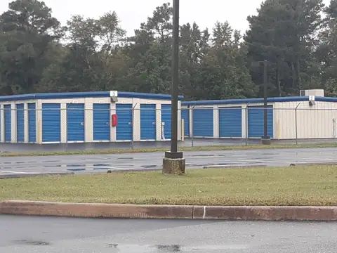 Sentinel Self Storage - Felton, DE photo 3