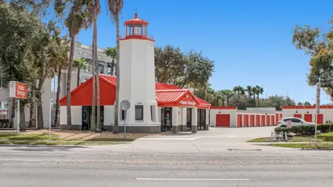 Public Storage in Tampa, FL