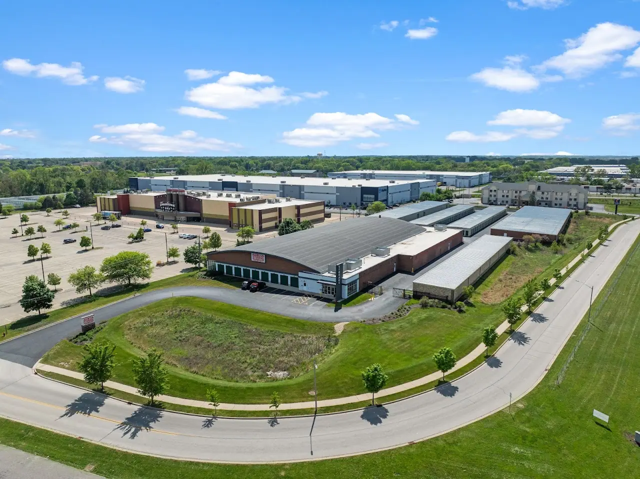 Next Door Self Storage - North Aurora, RV storage in North Aurora