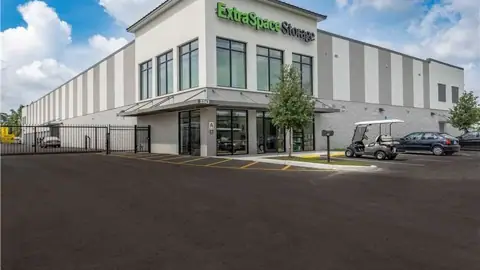 Extra Space Storage in Thonotosassa, FL