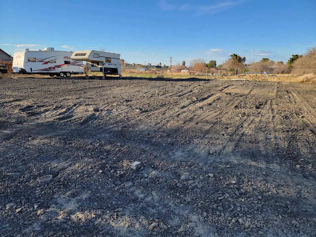 Littlerock RV storage & truck parking, RV storage in Littlerock