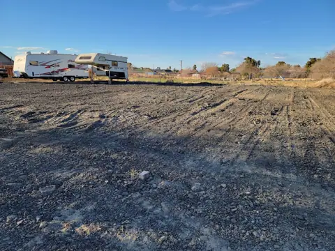 Littlerock RV storage & truck parking photo 2