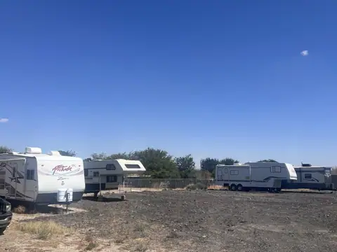 Littlerock RV storage & truck parking photo 3
