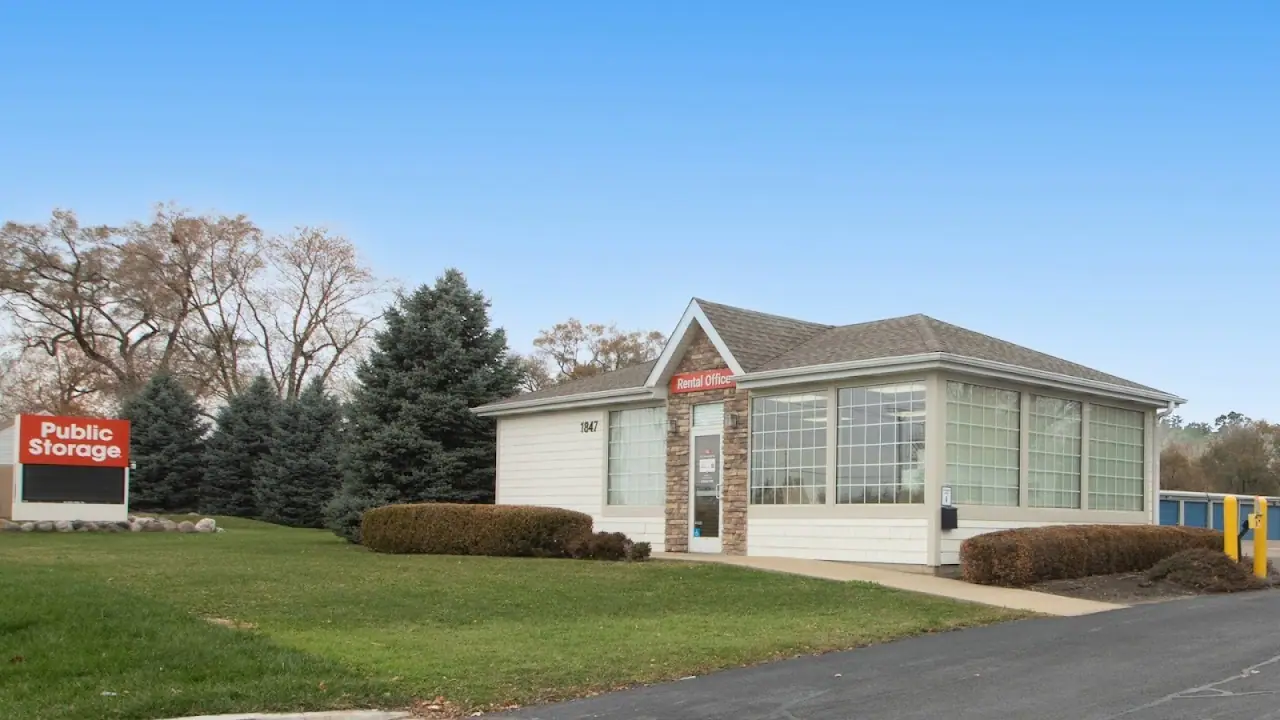 Public Storage, RV storage in Bourbonnais