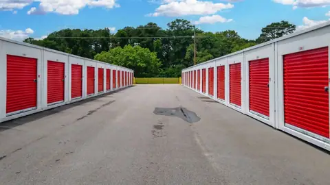 10 Federal Storage photo 2