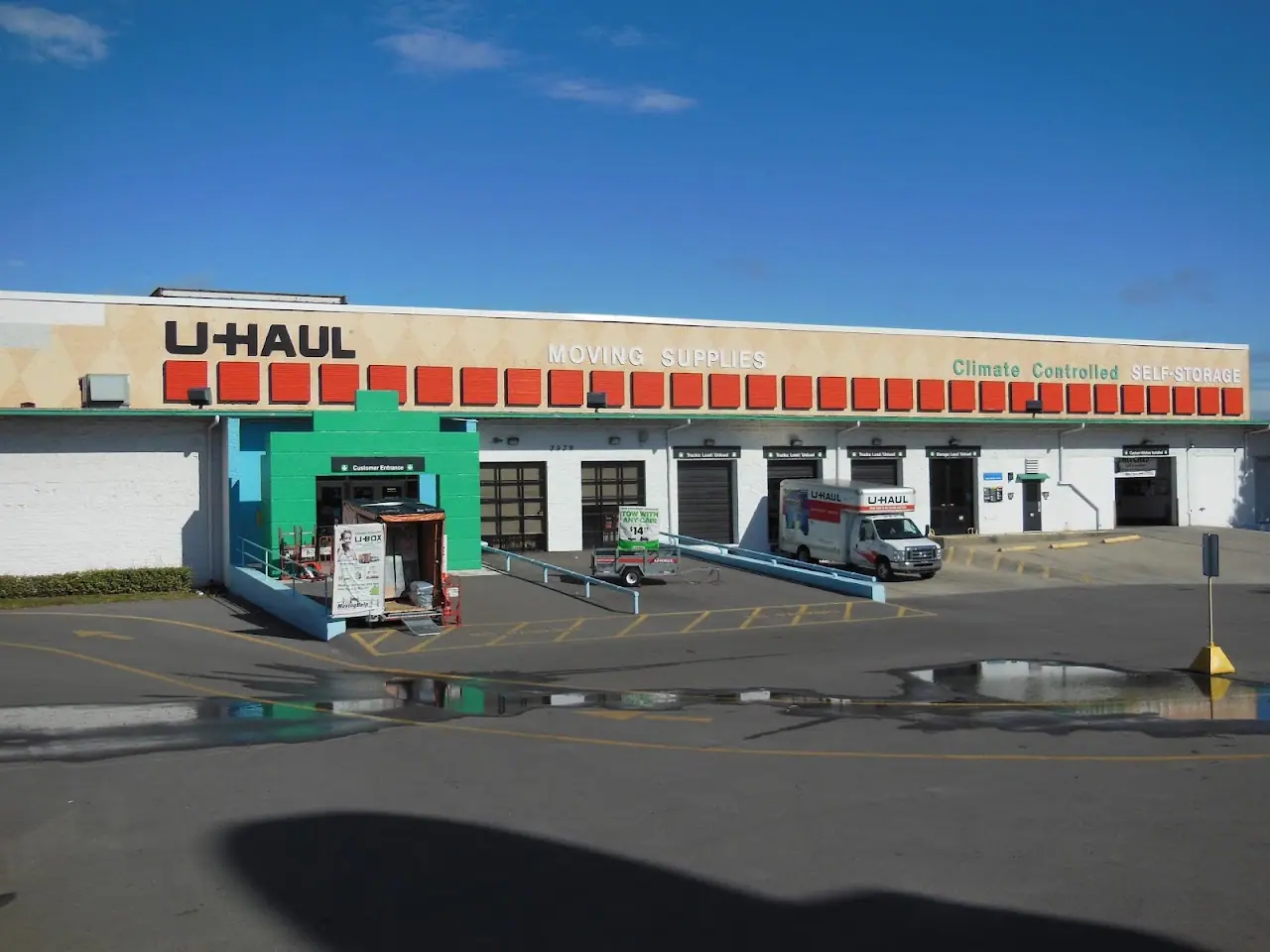 Self-Storage at U-Haul, RV storage in Tampa