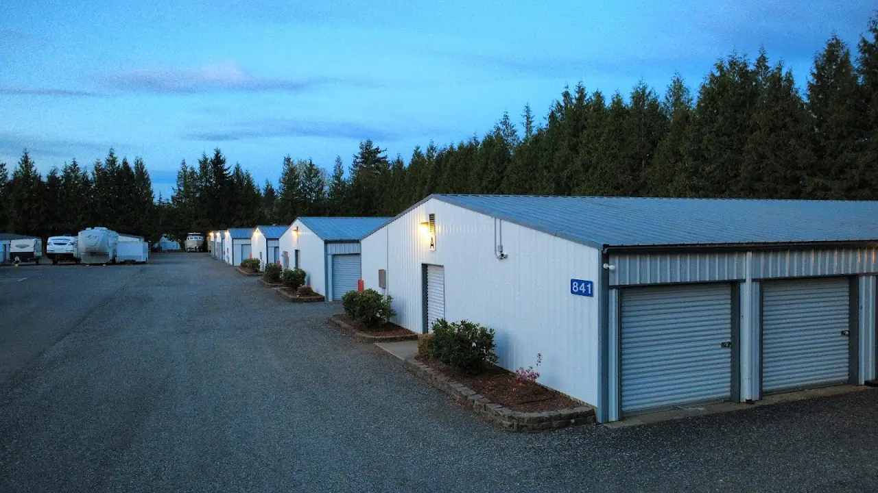 Hinotes Corner Storage, RV storage in Lynden