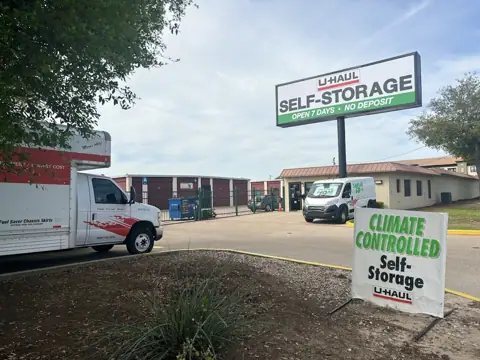 U-Haul Moving & Storage at Rufe Snow in North Richland Hills, TX