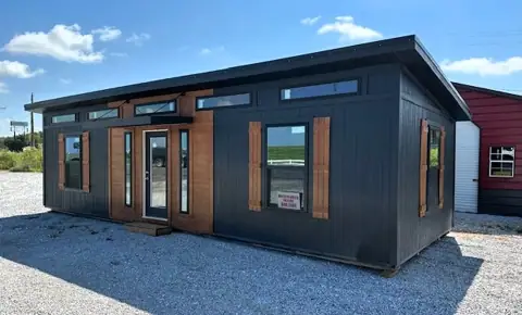 Garrett Portable Buildings LLC in Checotah, OK