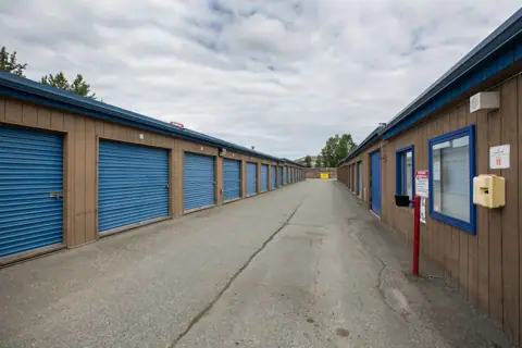 Publix Self Storage - East 72nd Ave photo 2