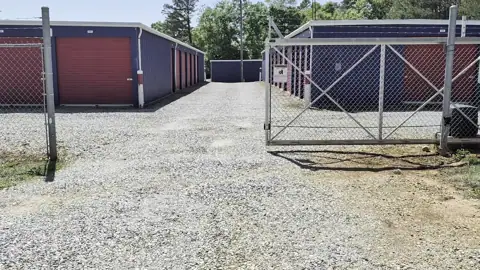 Eagle Guard Self Storage - Inman photo 2
