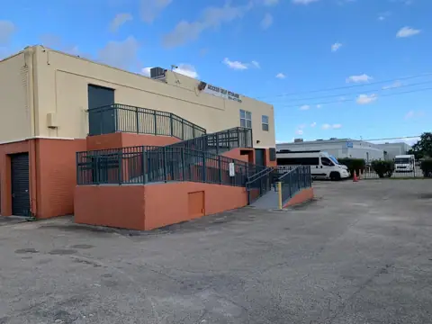 Access Self Storage of Davie photo 2