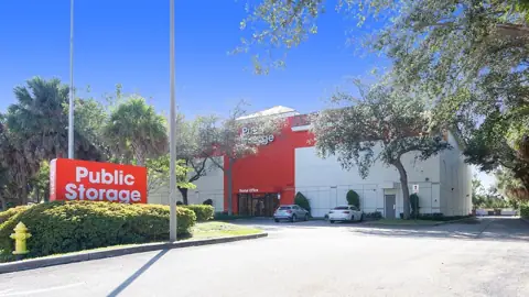 Public Storage photo 2