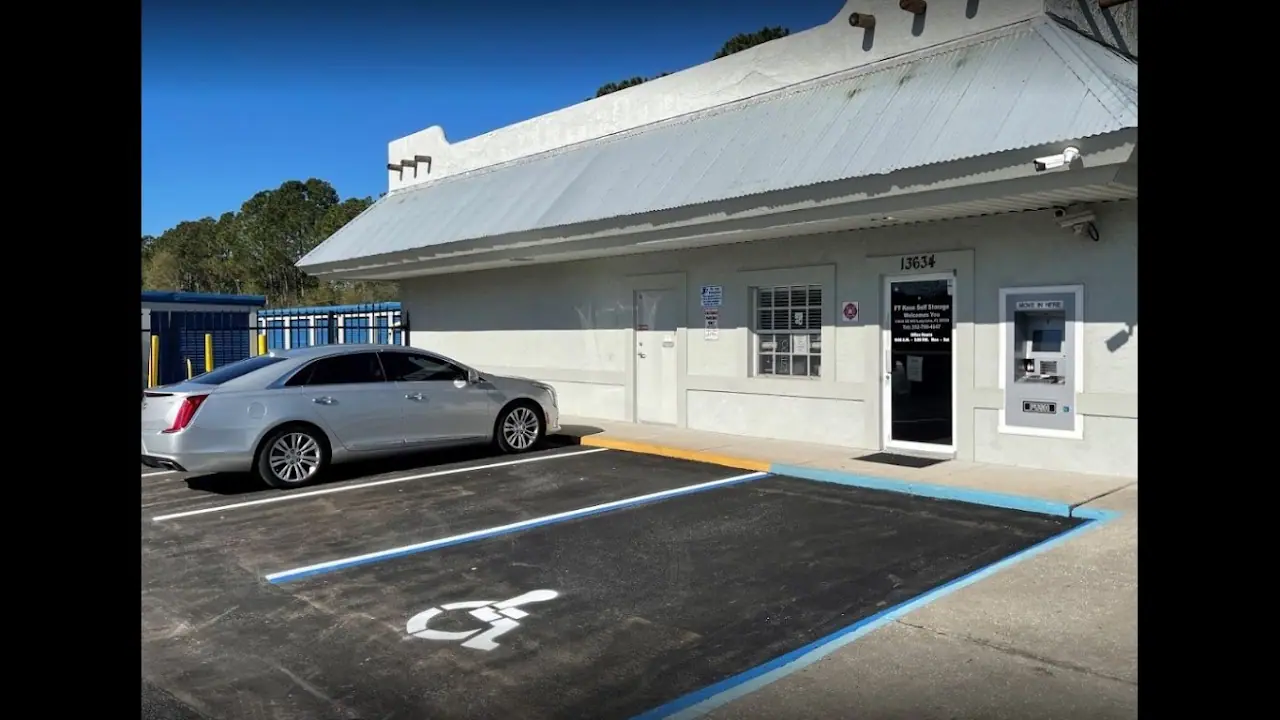 Fort Knox Self Storage - Lady Lake, RV storage in Lady Lake
