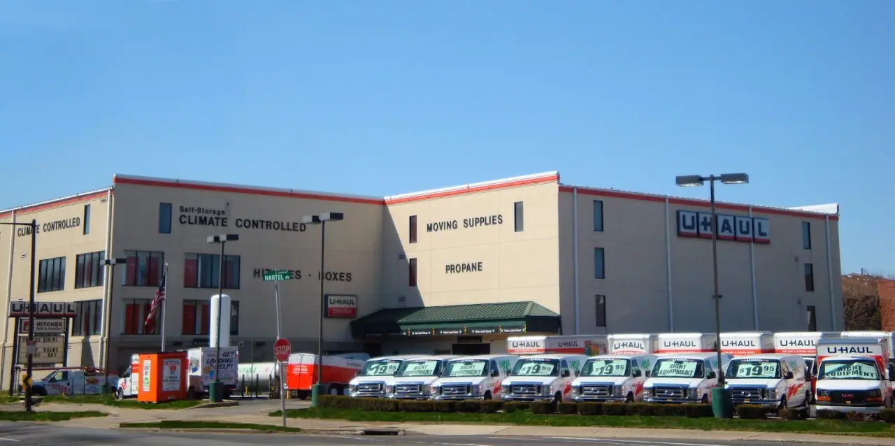 Self-Storage at U-Haul, RV storage in Philadelphia