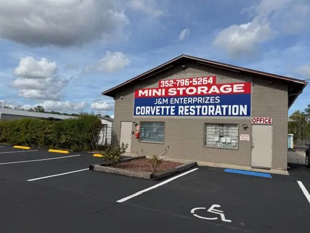 J&M Storage, RV storage in Brooksville