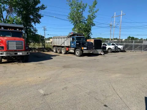 New Boston Vehicle Storage photo 2