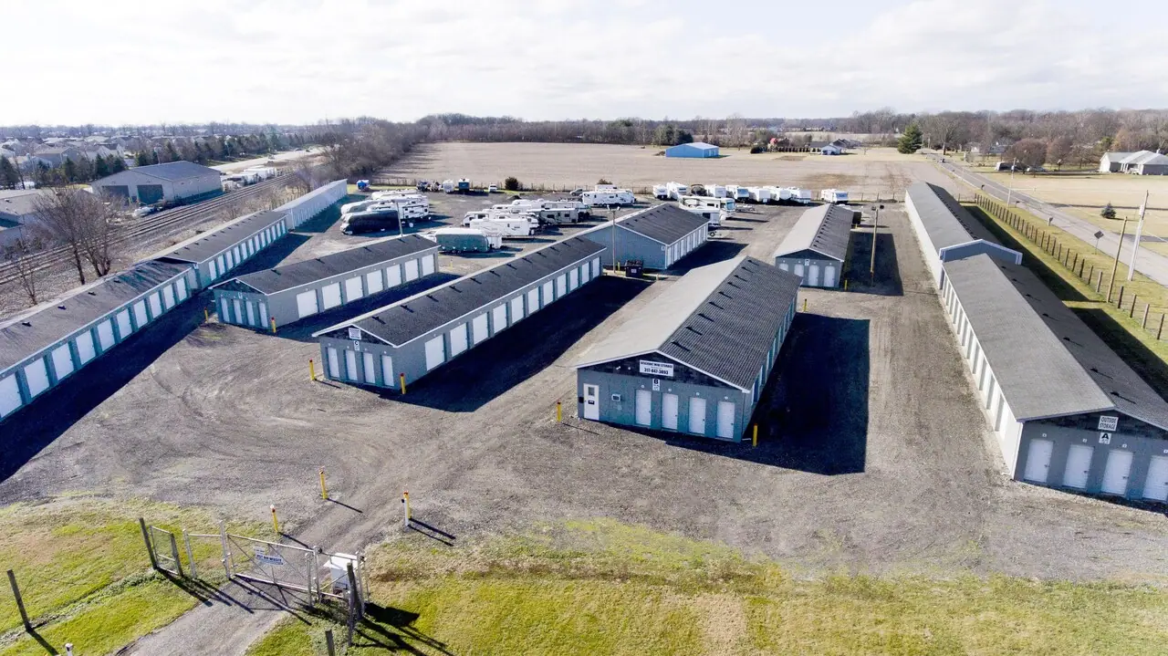Discount Mini Storage, RV storage in Fortville
