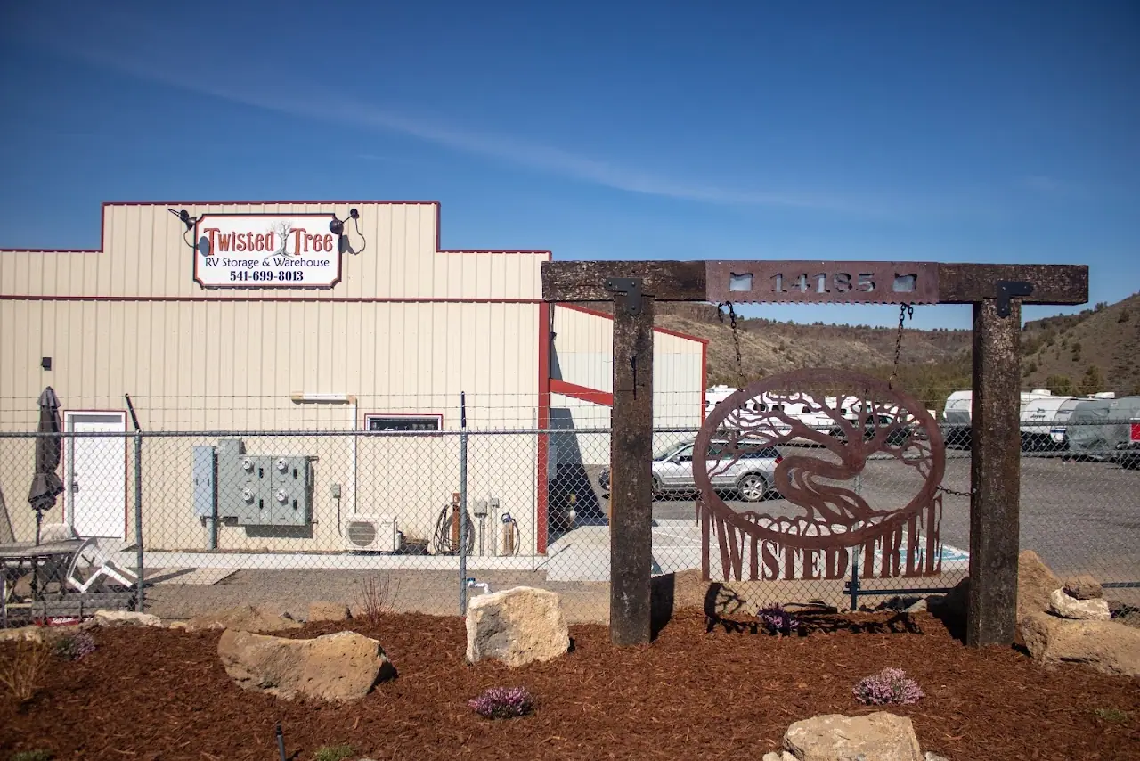 Twisted Tree Storage, RV storage in Terrebonne