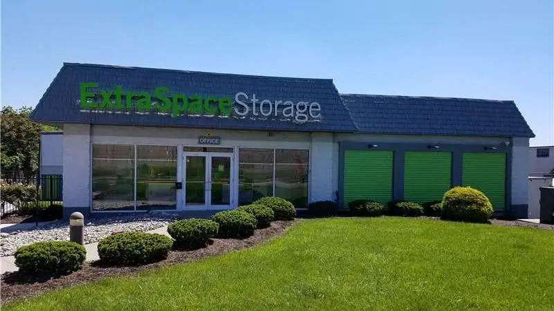 Extra Space Storage, RV storage in Avenel