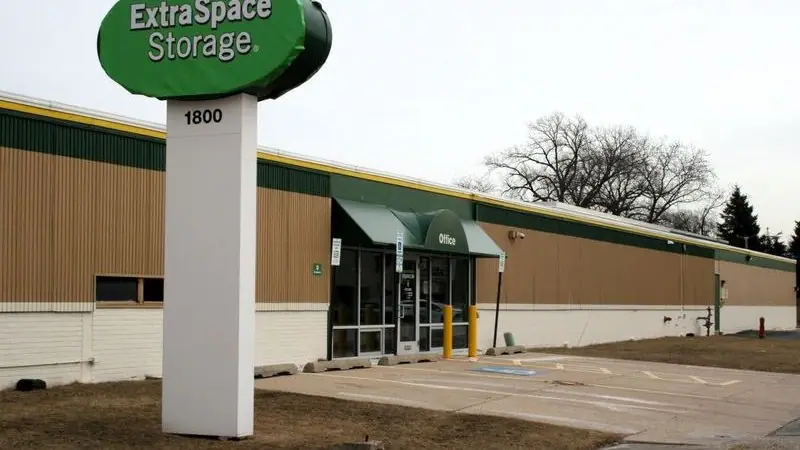 Extra Space Storage, RV storage in Des Plaines