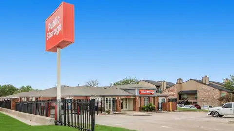 Public Storage in Dallas, TX