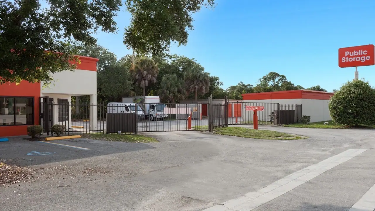 Public Storage, RV storage in Vero Beach