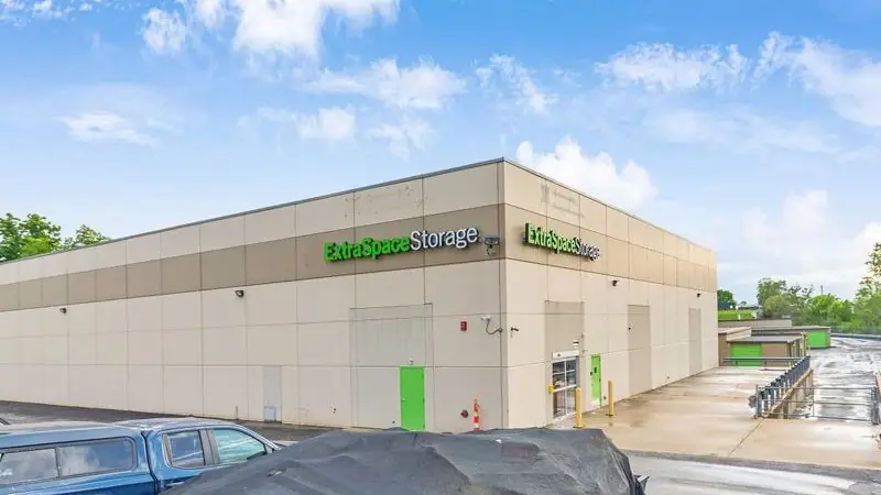 Extra Space Storage, RV storage in St Peters