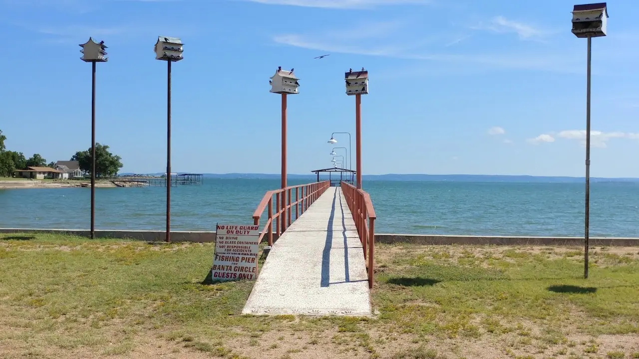 South Shore Lake Houses & RV Spaces, RV storage in Buchanan Dam