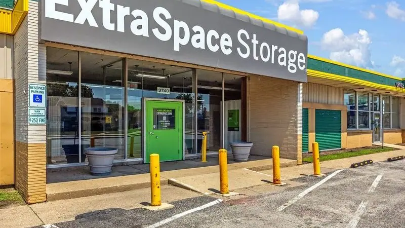 Extra Space Storage, RV storage in Chicago