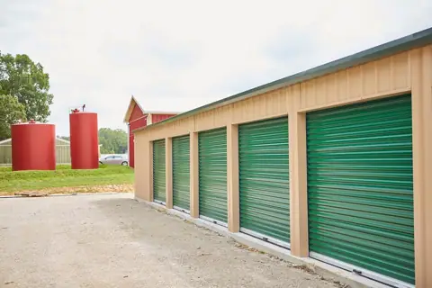 O Road Storage photo 3