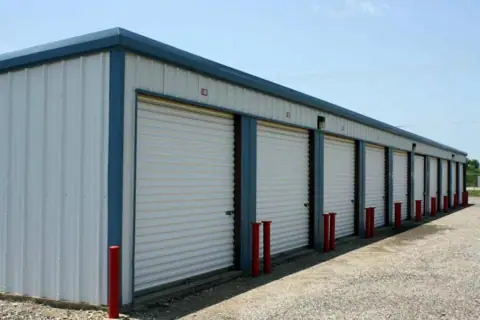 Mini Max Self Storage in Granbury, TX