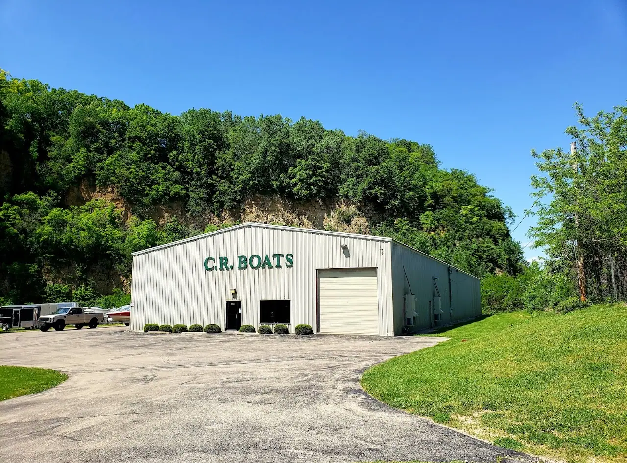 C R Boat & RV Storage, RV storage in Dubuque