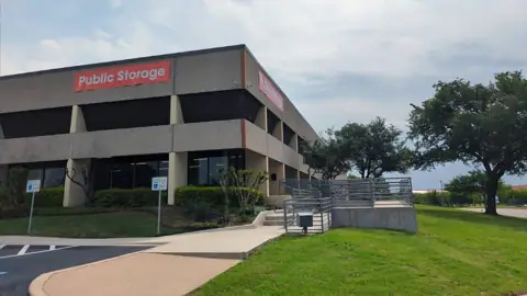 Public Storage in Irving, TX