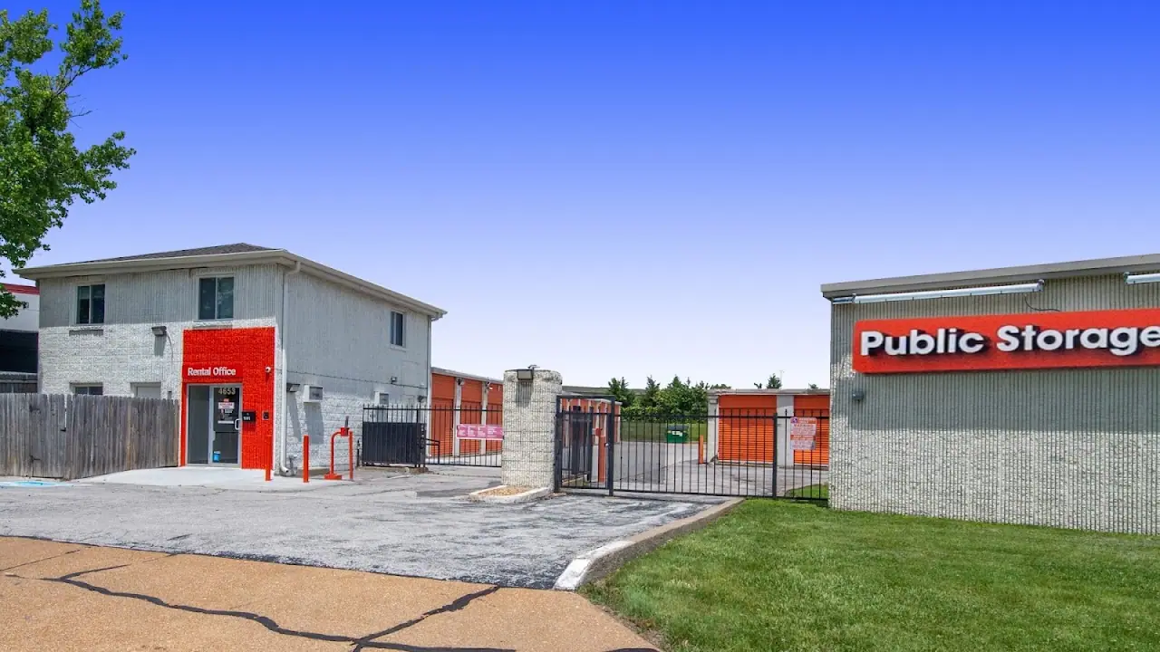 Public Storage, RV storage in St. Louis