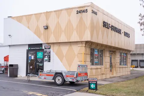 Self-Storage at U-Haul in St Clair Shores, MI