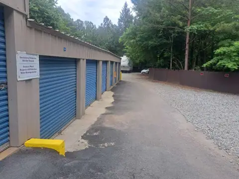 Ms. Lillian's Self-Storage photo 2