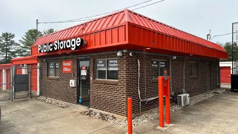 Public Storage photo 2