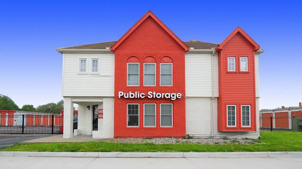 Public Storage, RV storage in Brownstown Township
