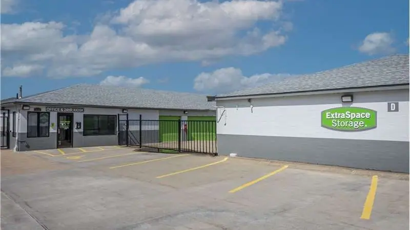 Extra Space Storage, RV storage in Mentor
