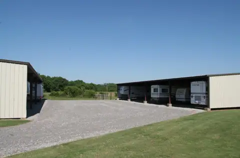 Salem RV & Boat Covered Storage photo 2