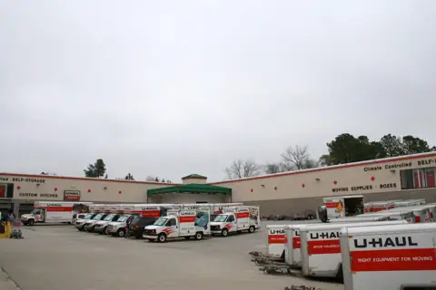 U-Haul Moving & Storage at Hwy 124 in Snellville, GA