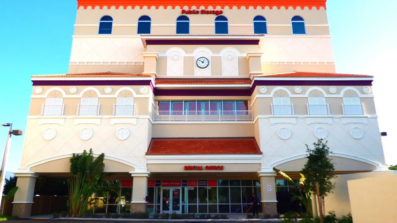 Public Storage, RV storage in Miami