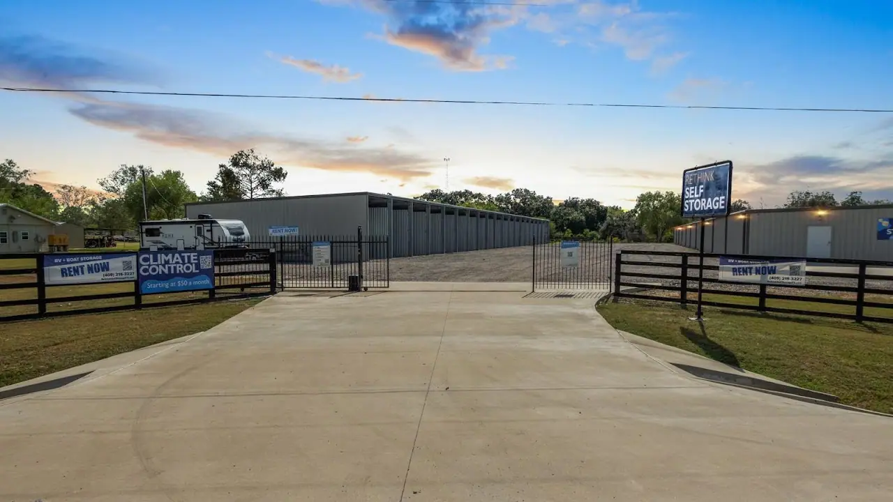 Rethink Self Storage, RV storage in Hamshire