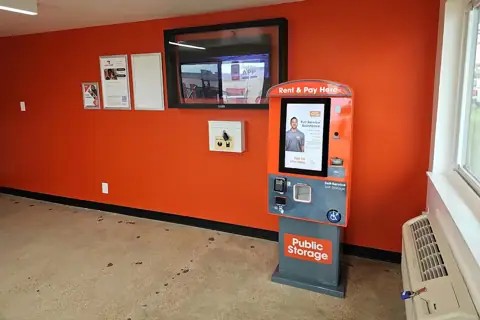 Public Storage photo 2