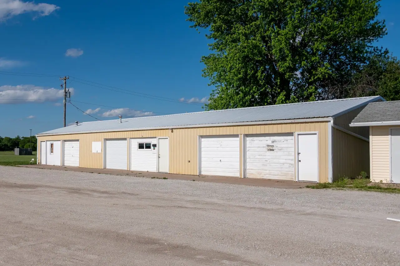 Arrowhead Storage and Rental, RV storage in Monmouth