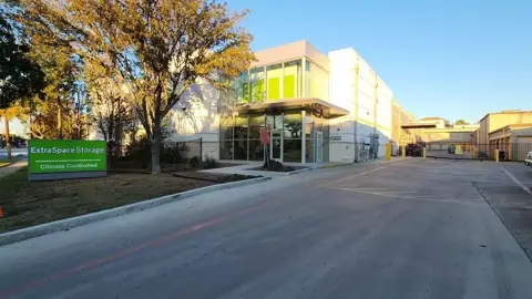 Extra Space Storage in San Antonio, TX