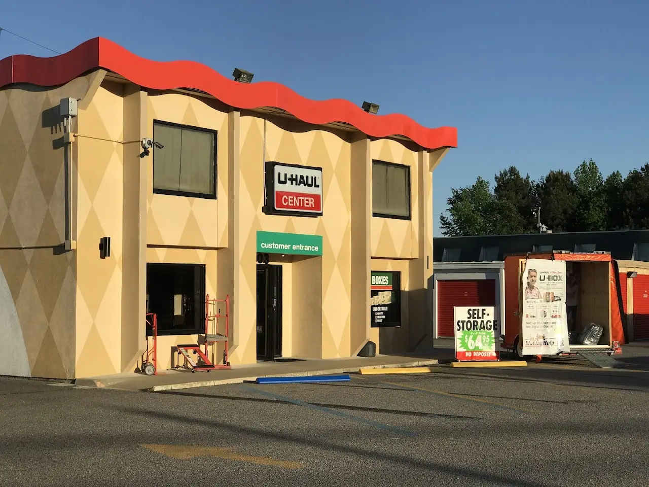Self-Storage at U-Haul, RV storage in Chesapeake