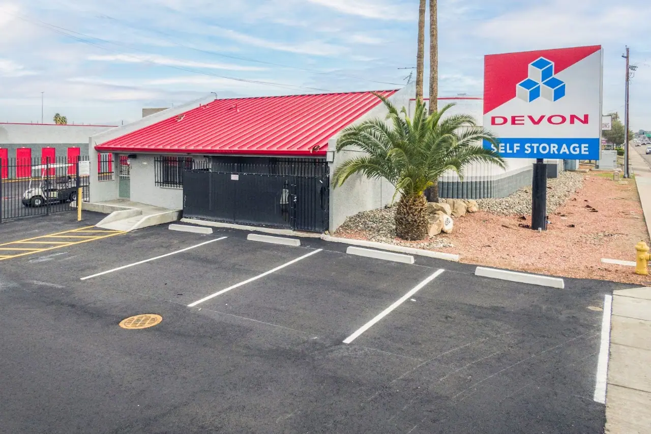 Devon Self Storage Phoenix, Arizona, RV storage in Phoenix