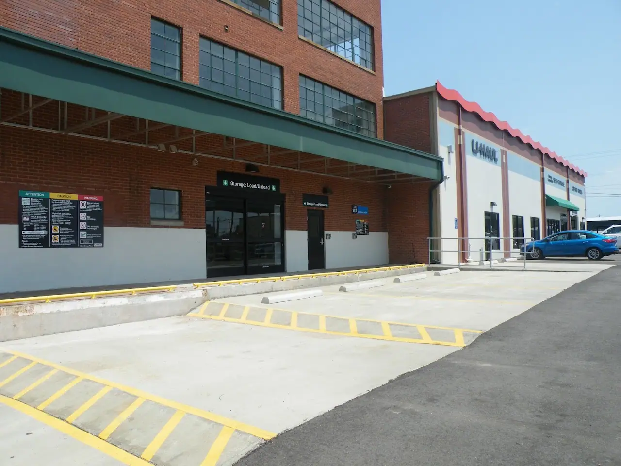 Self-Storage at U-Haul, RV storage in Memphis